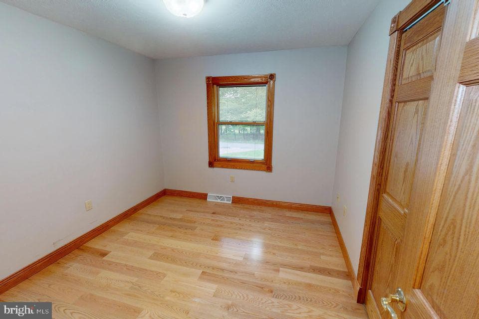 16364 Treasure Lake Road photo 37