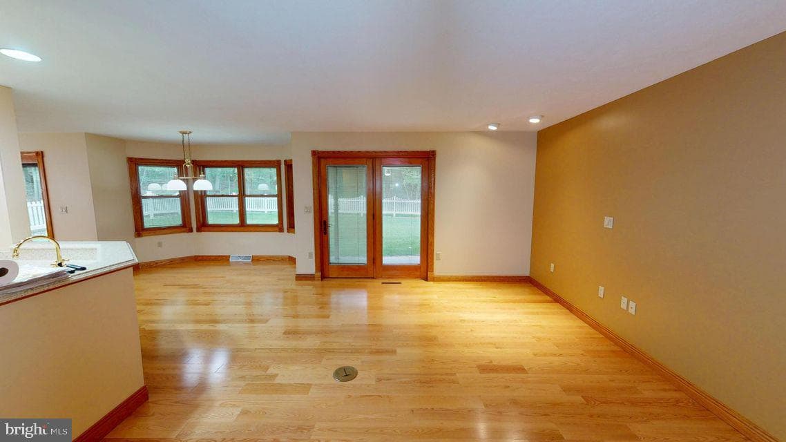 16364 Treasure Lake Road photo 5