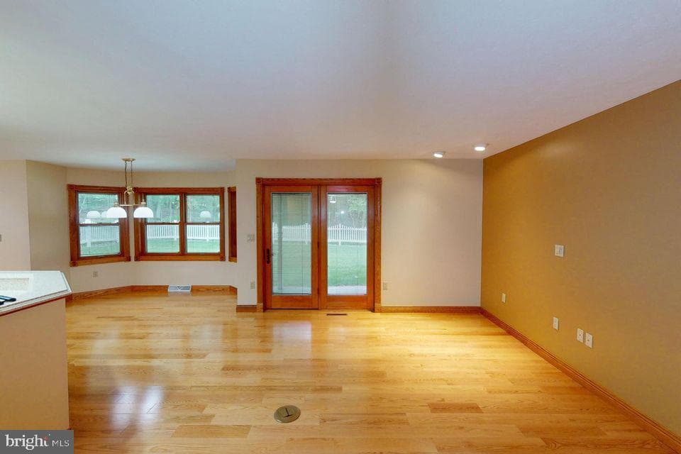 16364 Treasure Lake Road photo 6