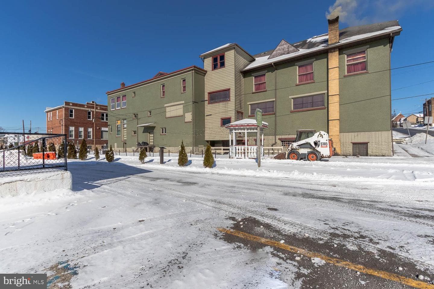 703 Hannah Street photo 41