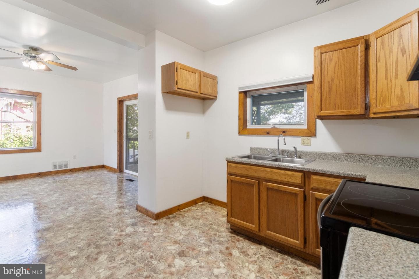803 Walton Street photo 11