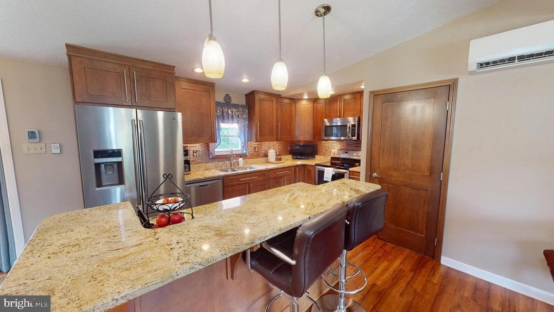 70 Sloping View Drive photo 27