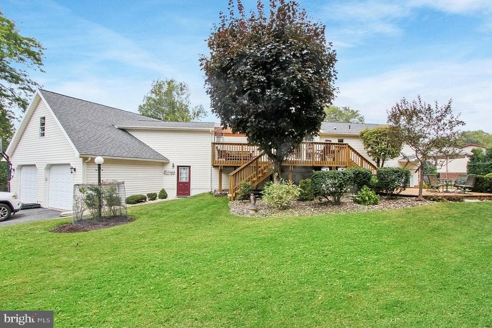 70 Sloping View Drive photo 3