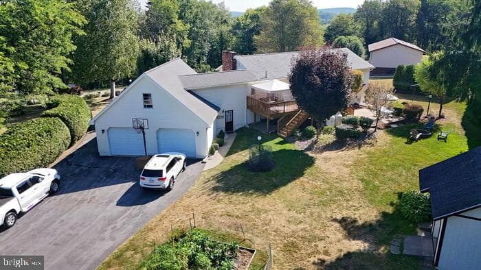 70 Sloping View Drive photo 9