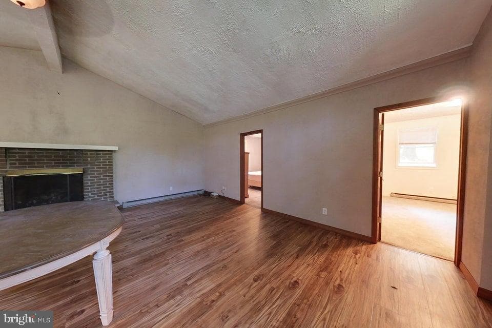 3372 Bay Road photo 9
