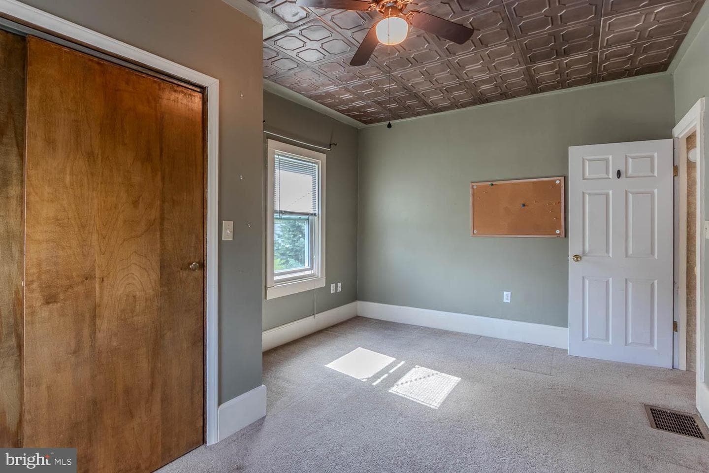 601 Laura Street photo 22