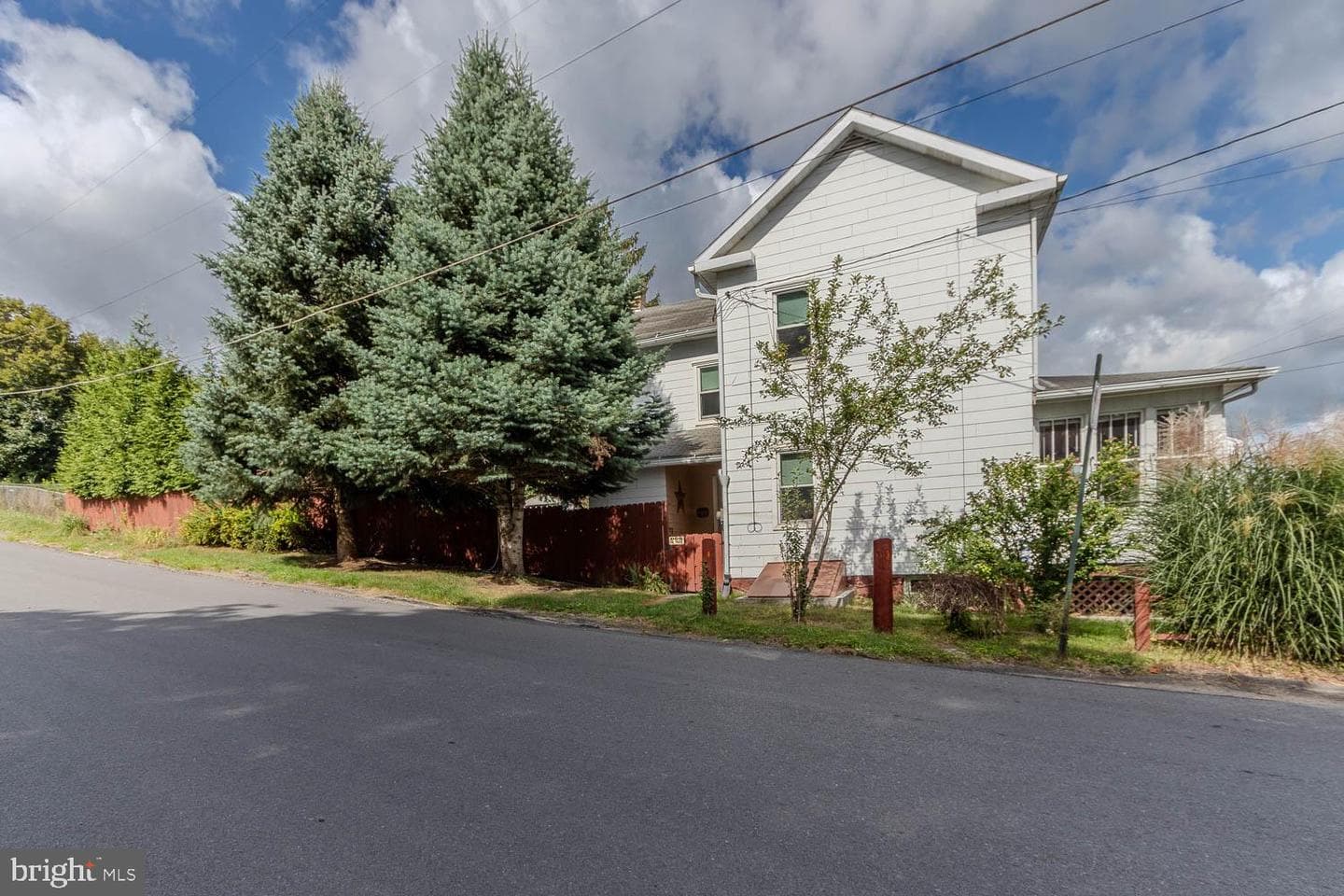 601 Laura Street photo 3