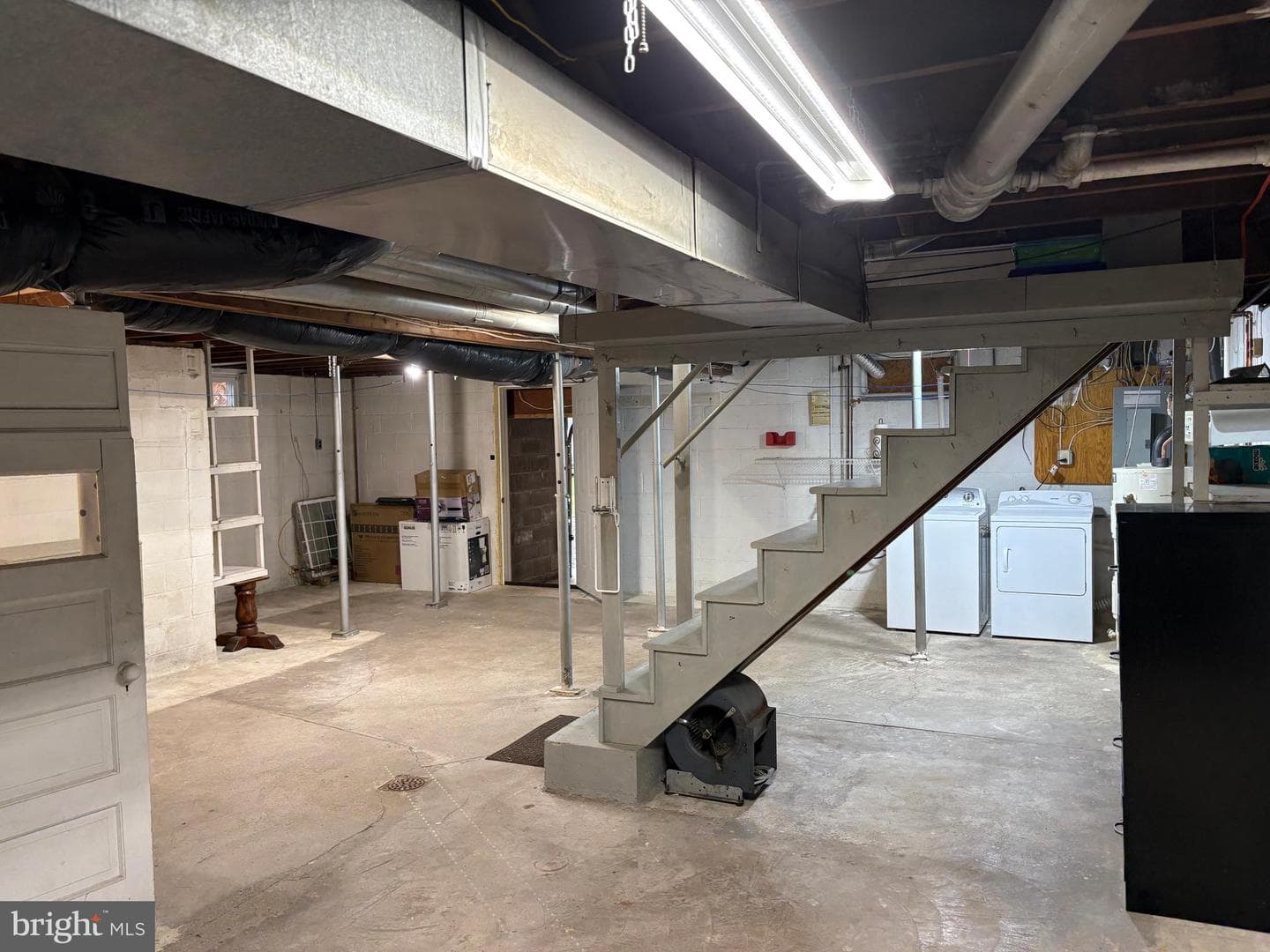 467 6th Street photo 18