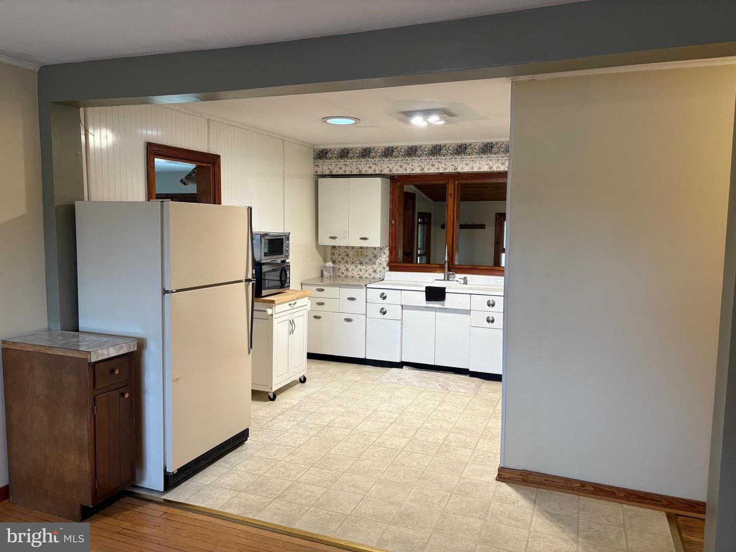 467 6th Street photo 4
