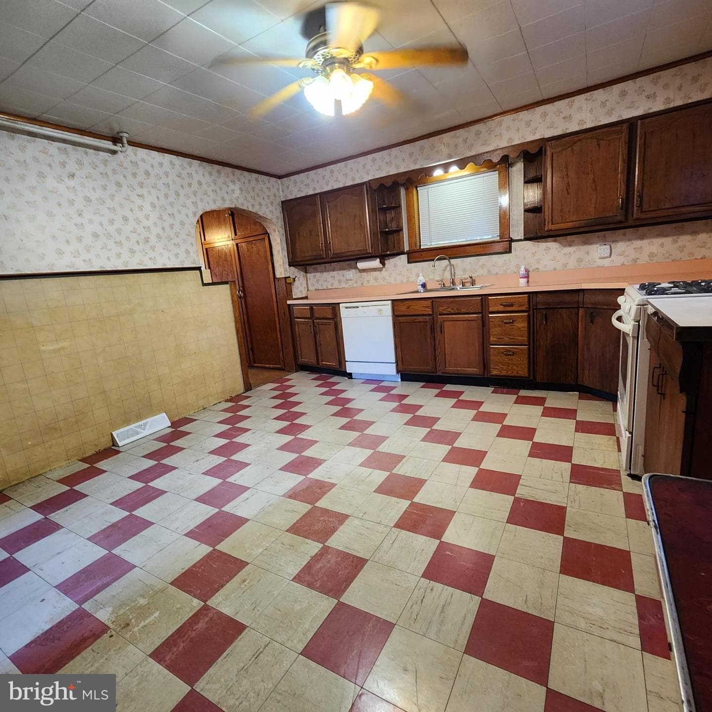 107 Old Mill Lane photo 12
