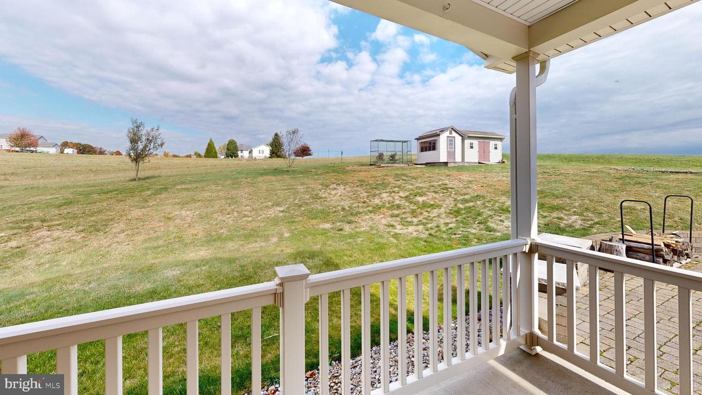 129 Erickson Drive photo 35