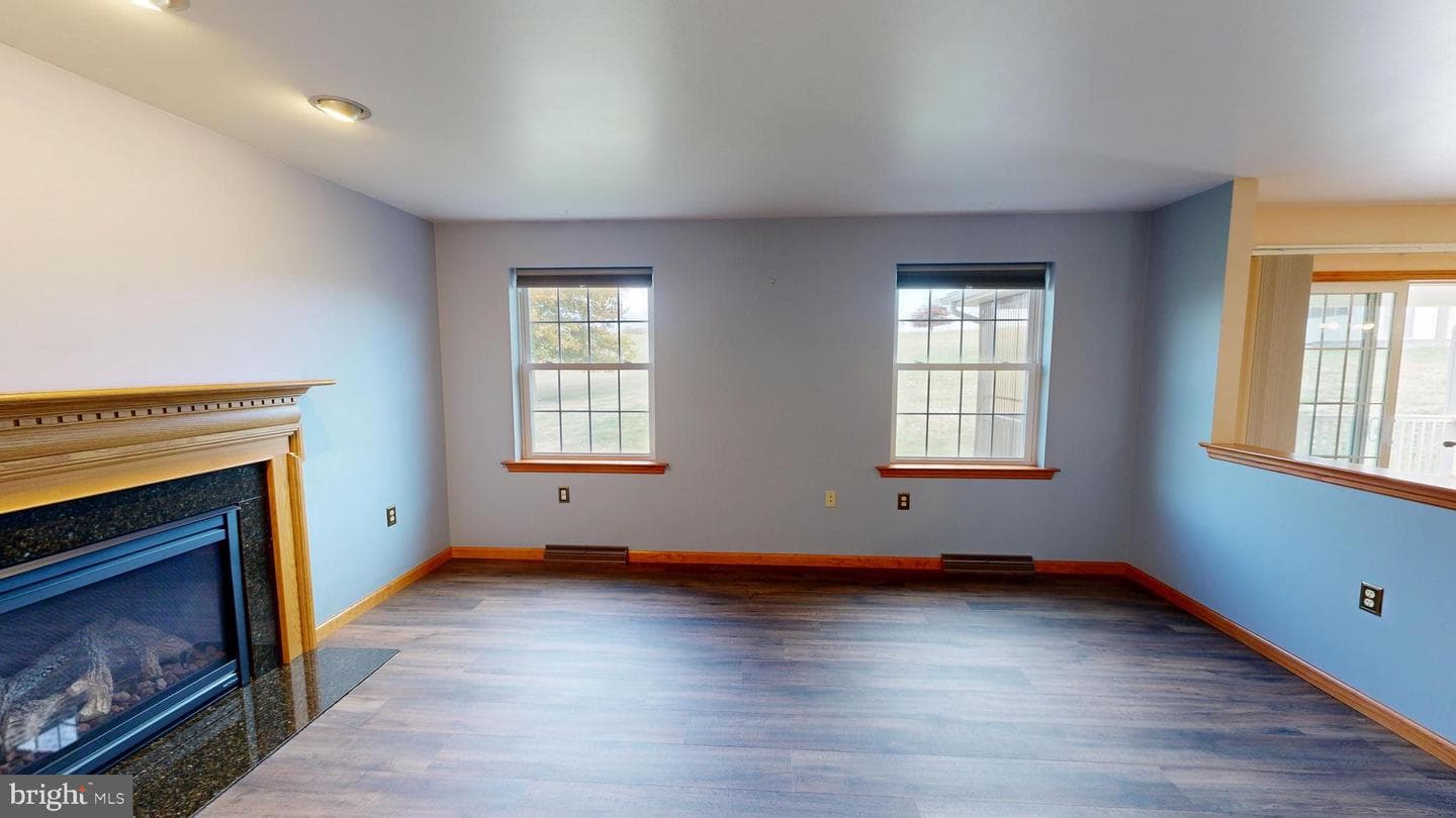 129 Erickson Drive photo 46
