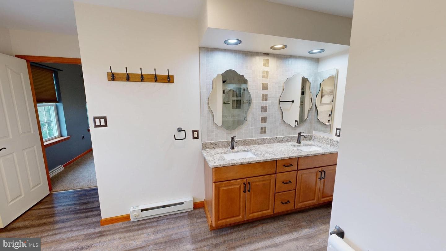 129 Erickson Drive photo 63