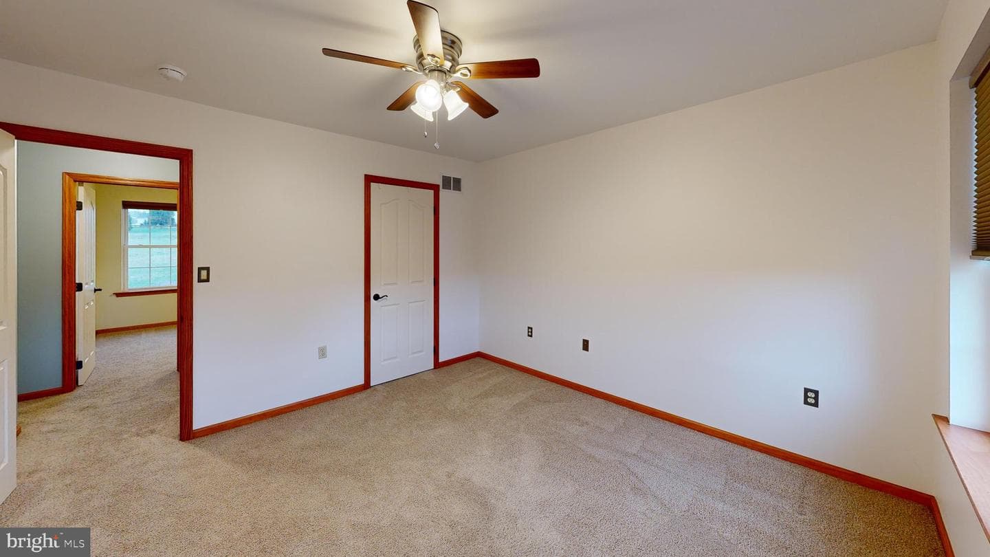 129 Erickson Drive photo 84