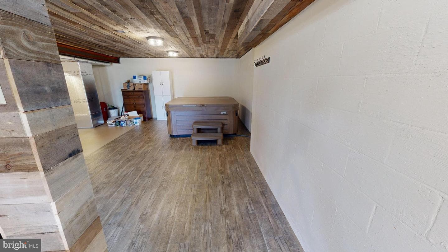 129 Erickson Drive photo 85