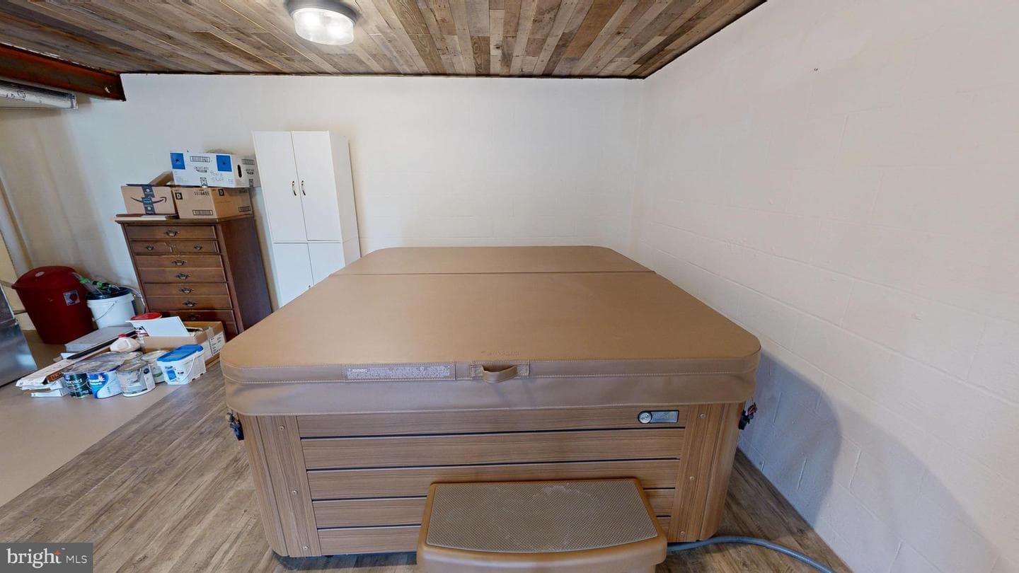 129 Erickson Drive photo 86