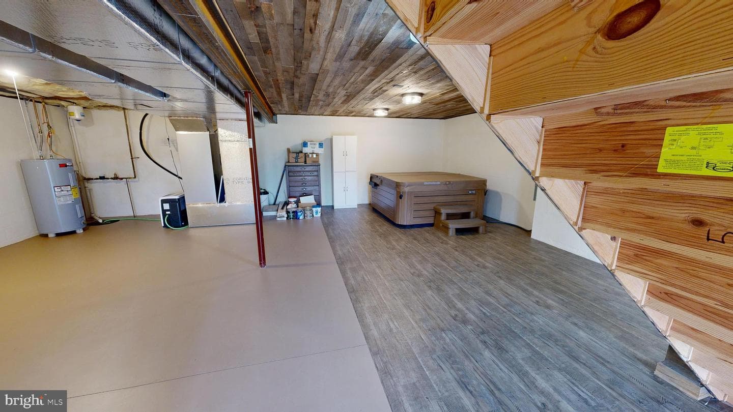 129 Erickson Drive photo 93