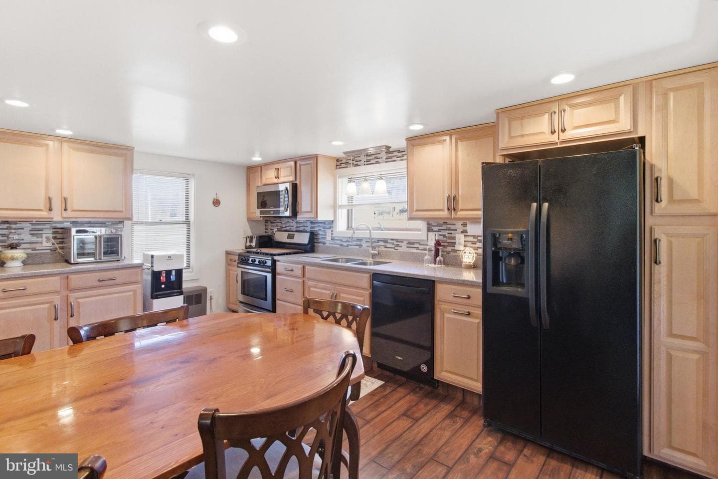 82 Ridge Street photo 35