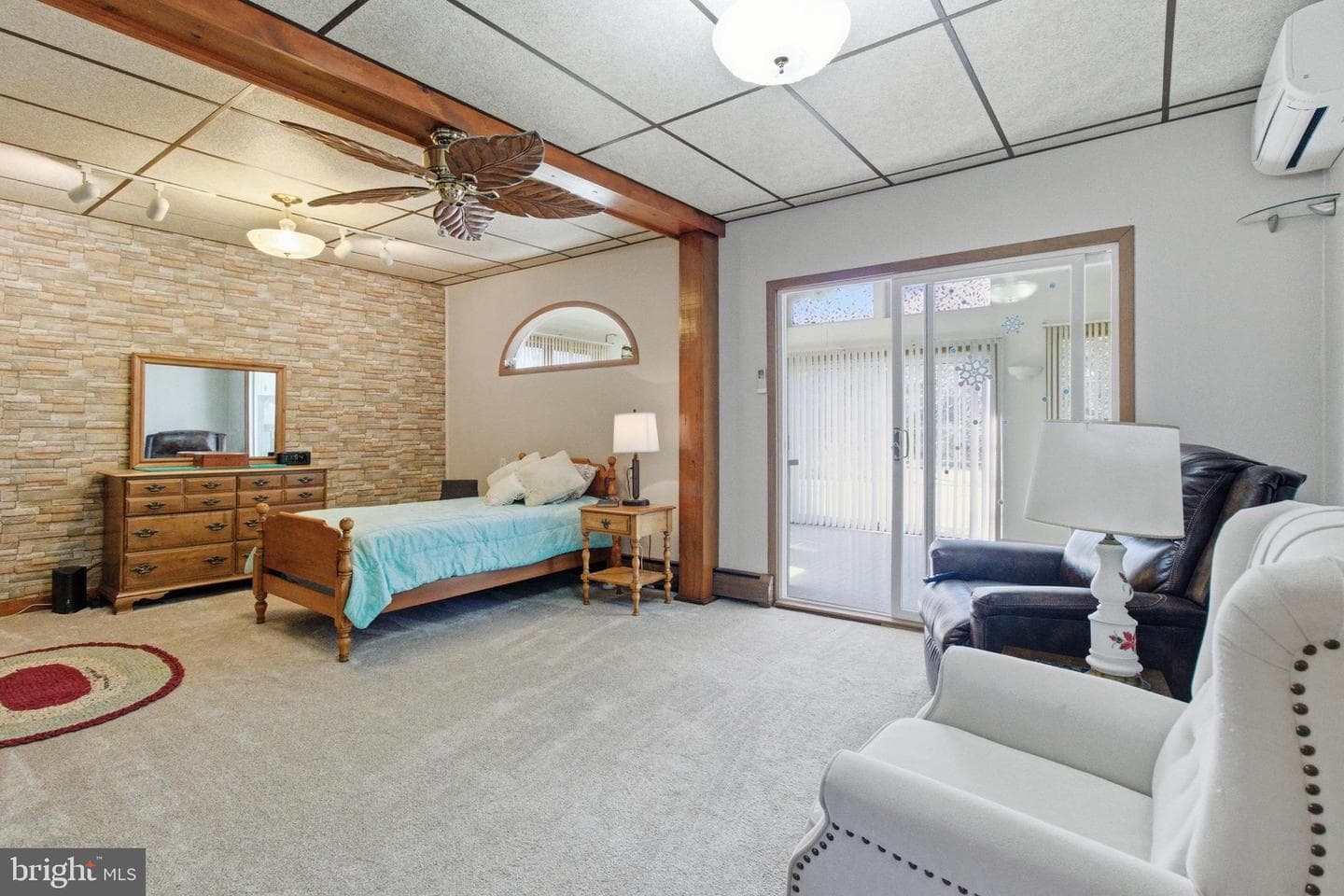 82 Ridge Street photo 40