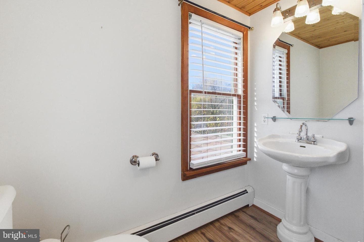 82 Ridge Street photo 48