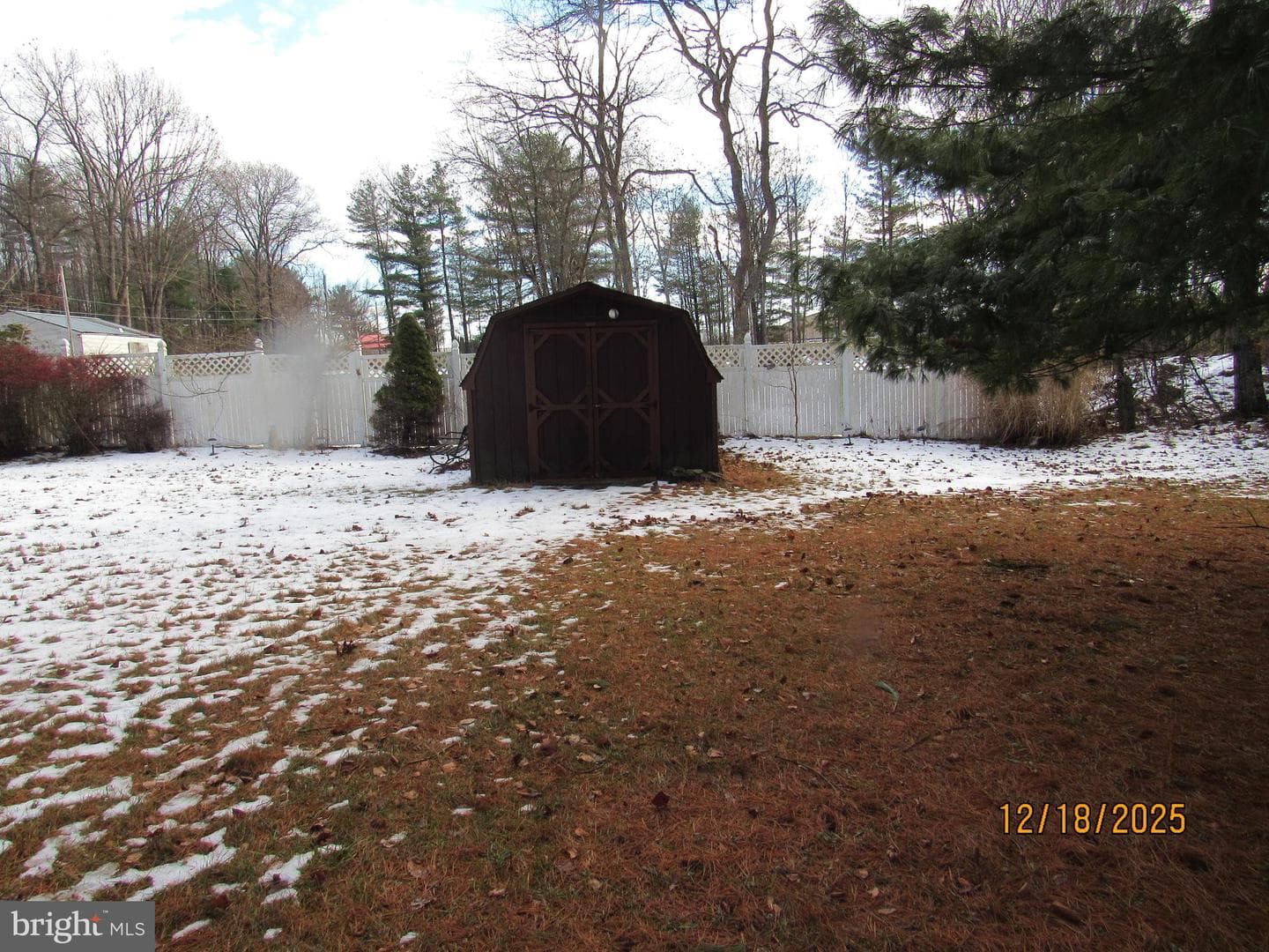 211 Gardenia Lane photo 6