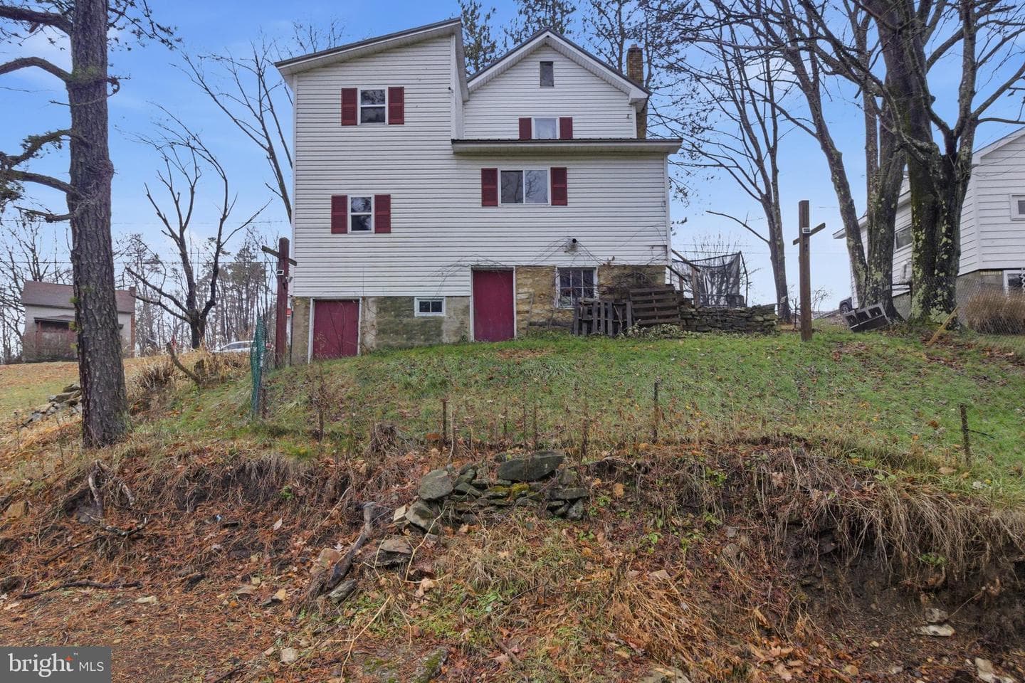 472 Bridgeport Road photo 17