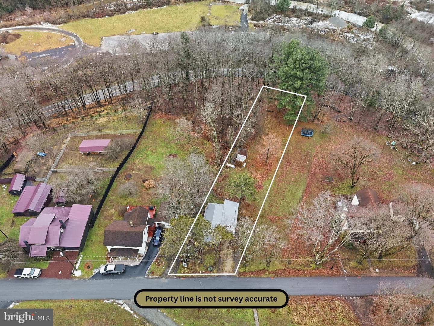 472 Bridgeport Road photo 2