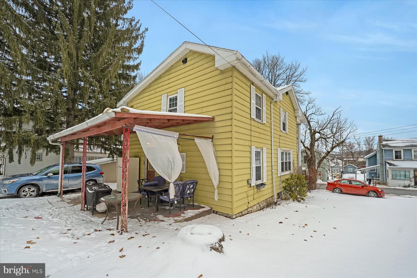315 Laura Street photo 30