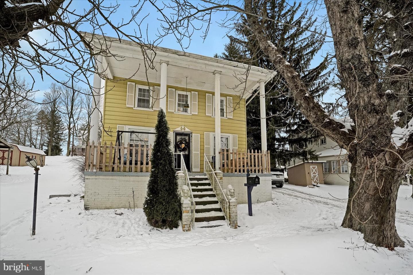 315 Laura Street photo 32