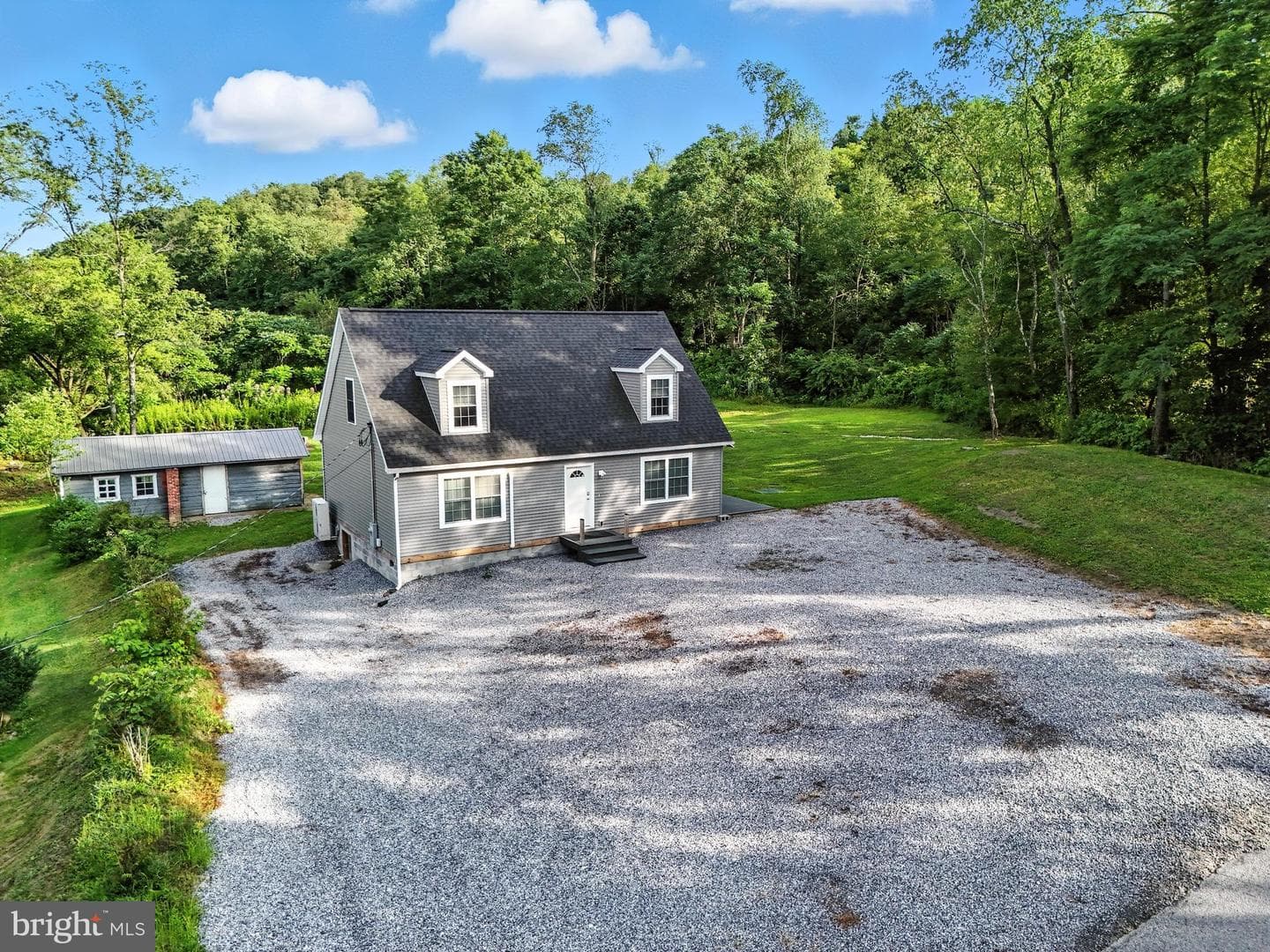 61 Pry Avenue photo 1