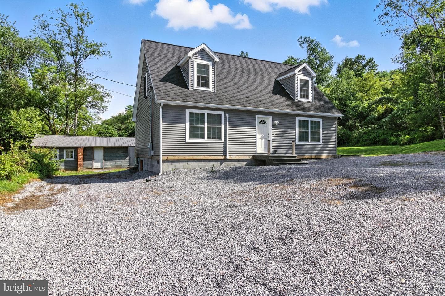 61 Pry Avenue photo 4