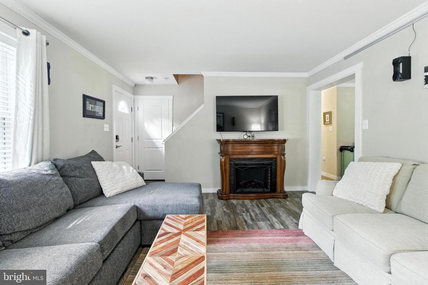 61 Pry Avenue photo 8