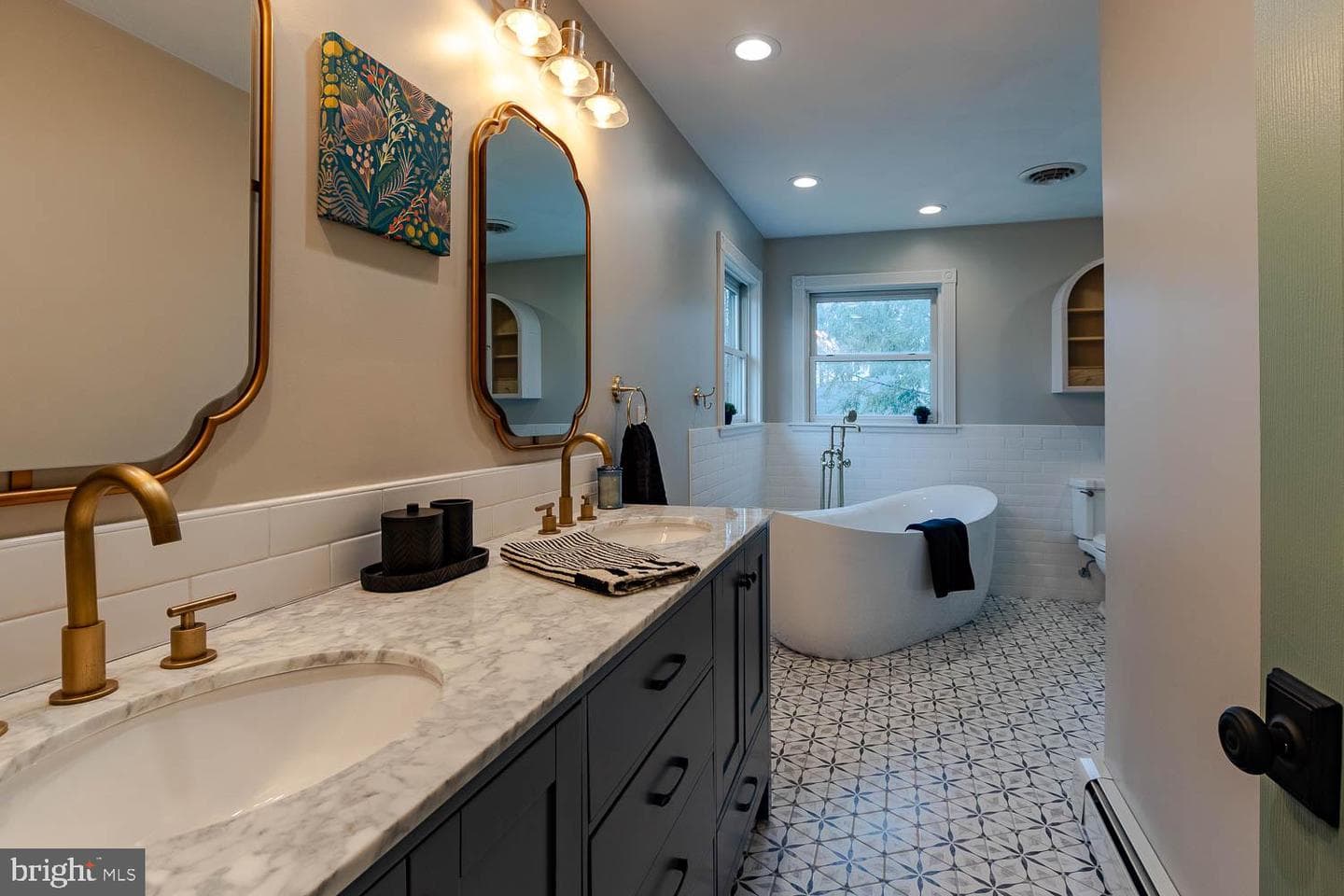 2962 Bay Road photo 5