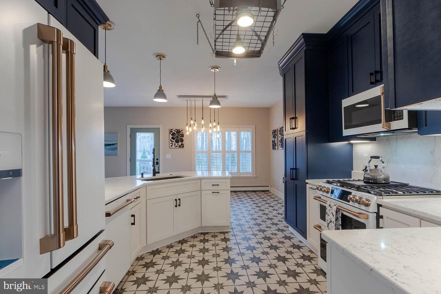 2962 Bay Road photo 9