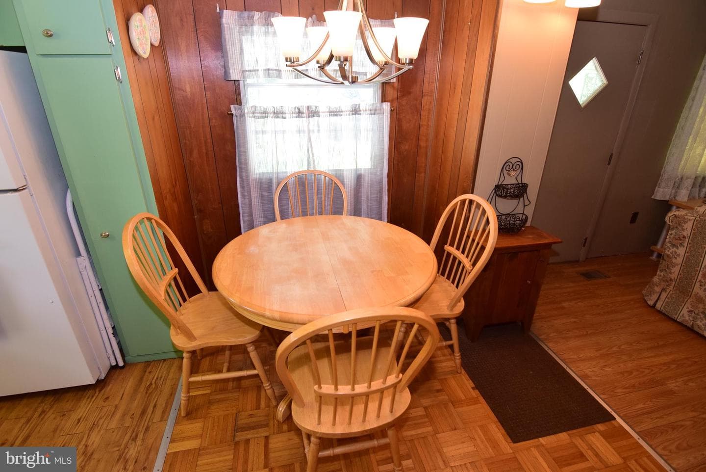 728 Laura Street photo 13