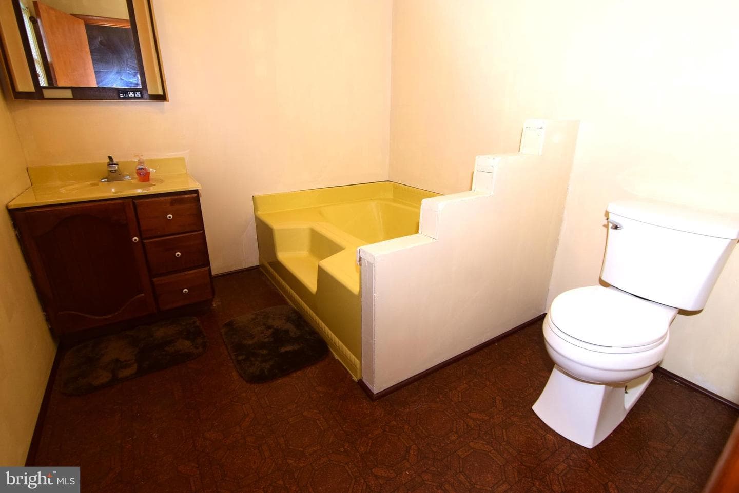 728 Laura Street photo 18