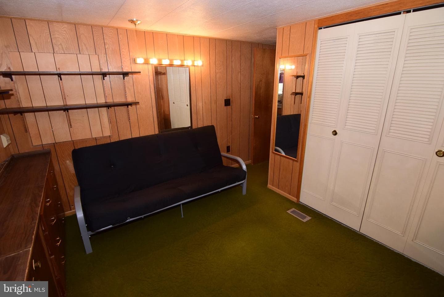 728 Laura Street photo 21