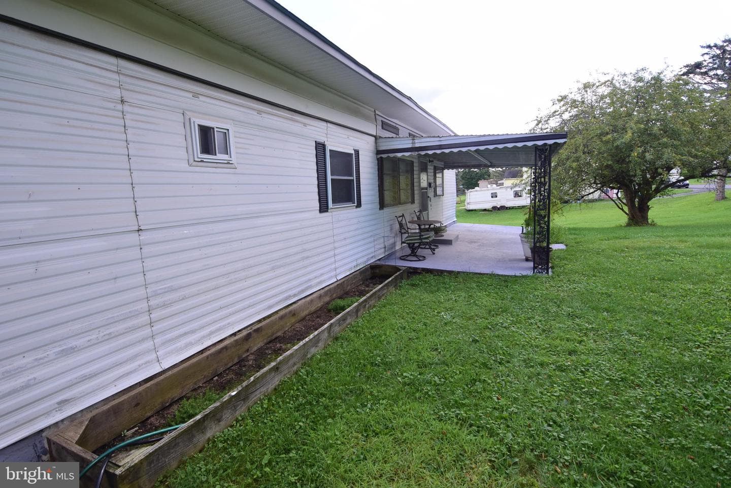 728 Laura Street photo 30