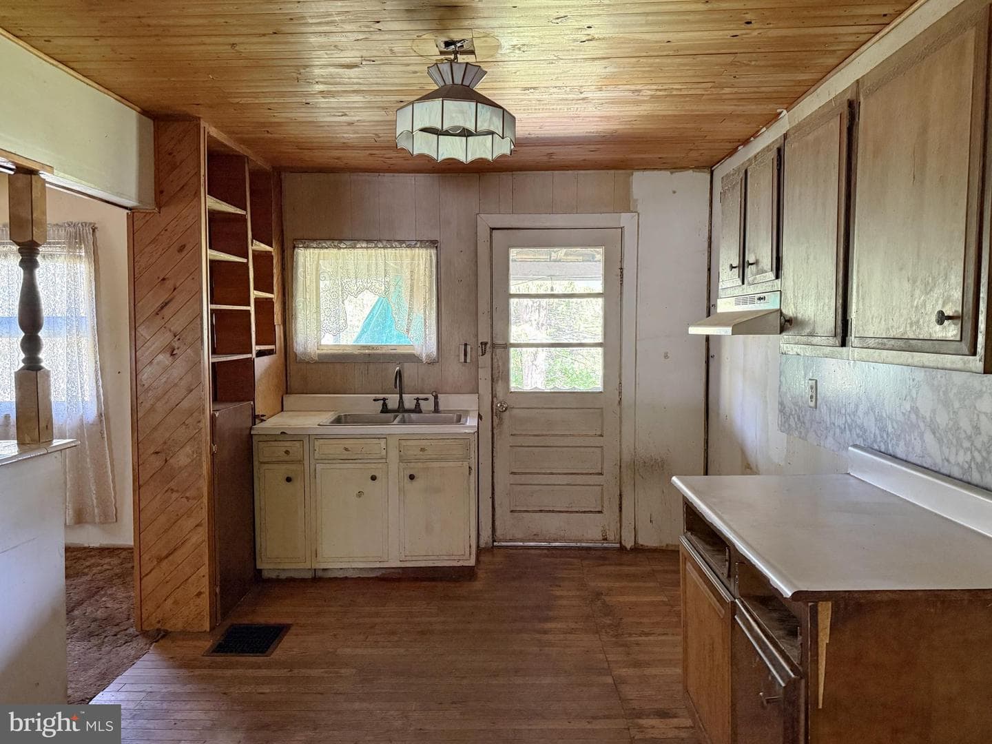 913 Cooper Avenue photo 9