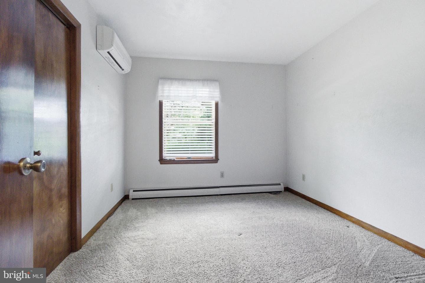 412 Sue Street photo 15