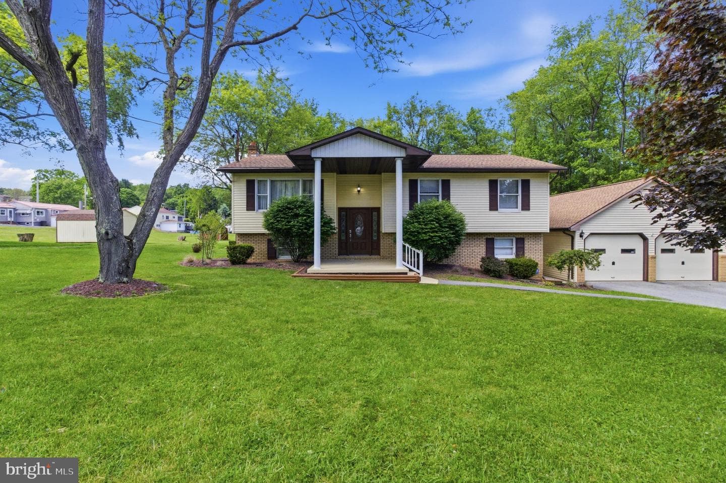 412 Sue Street photo 3