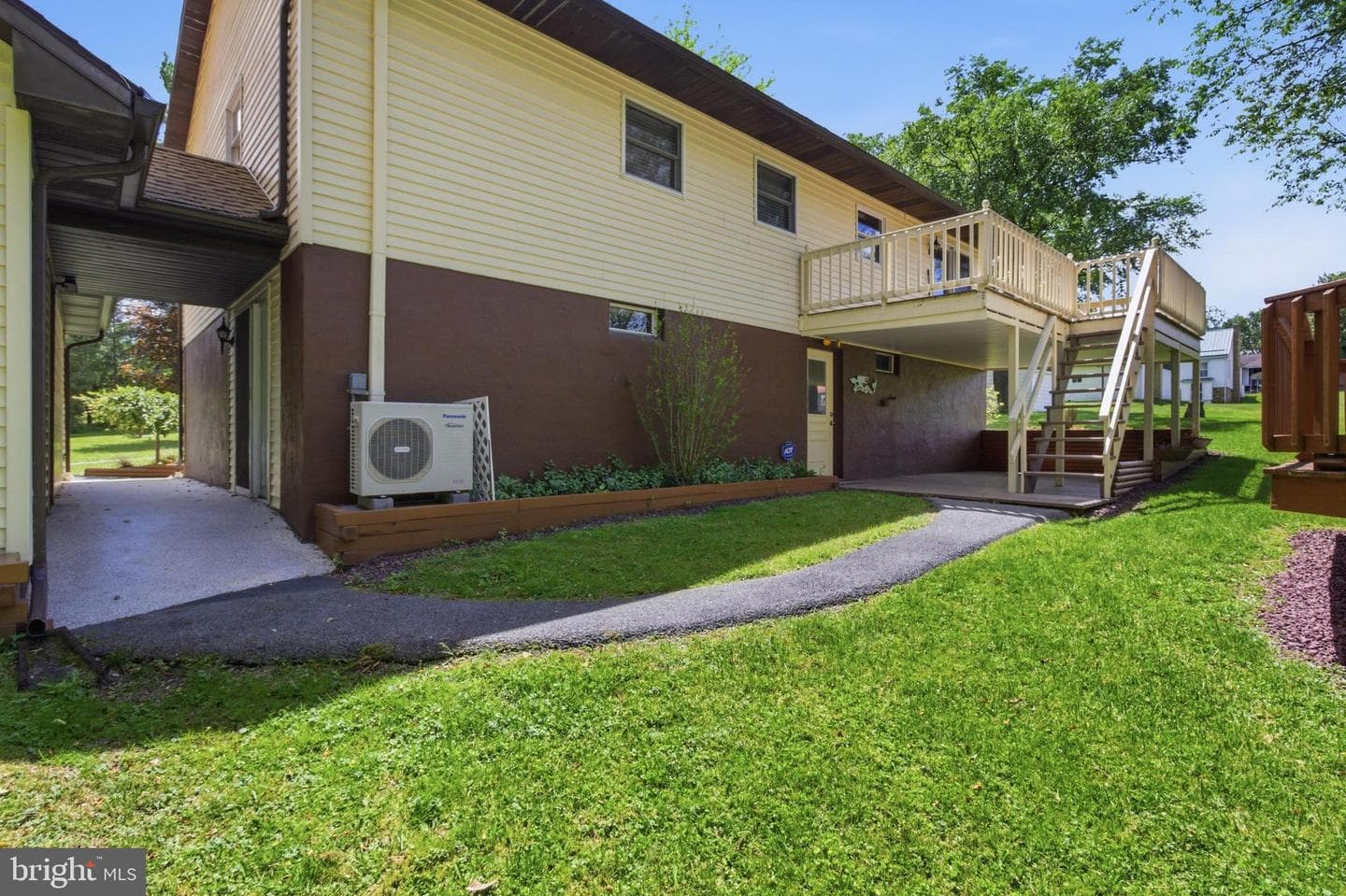 412 Sue Street photo 30