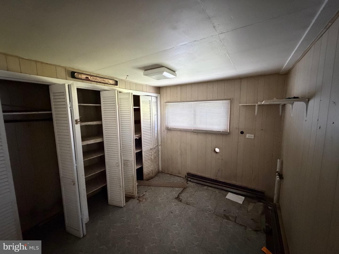 320 Telcott Street photo 9
