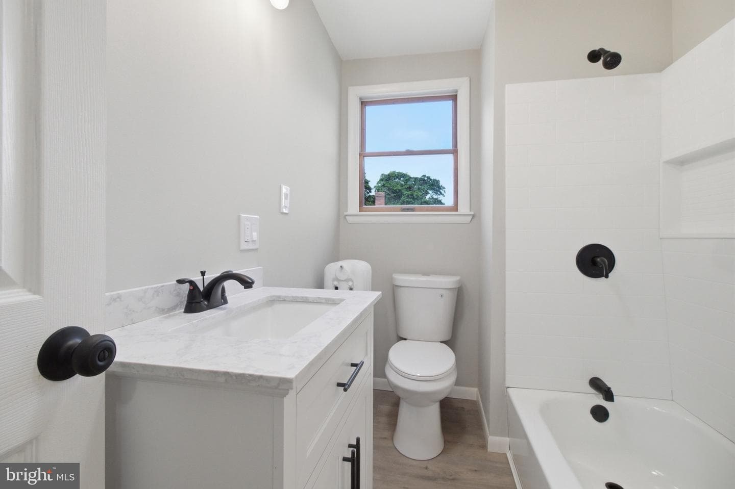 422 Hannah Street photo 21