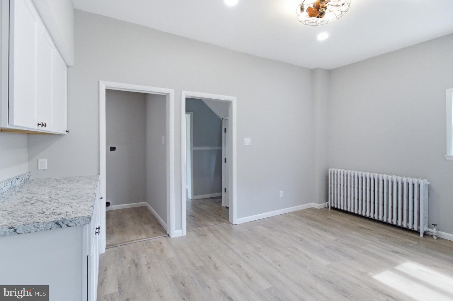 422 Hannah Street photo 8