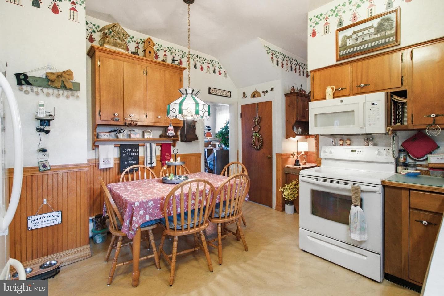 302 Nichols Street photo 17