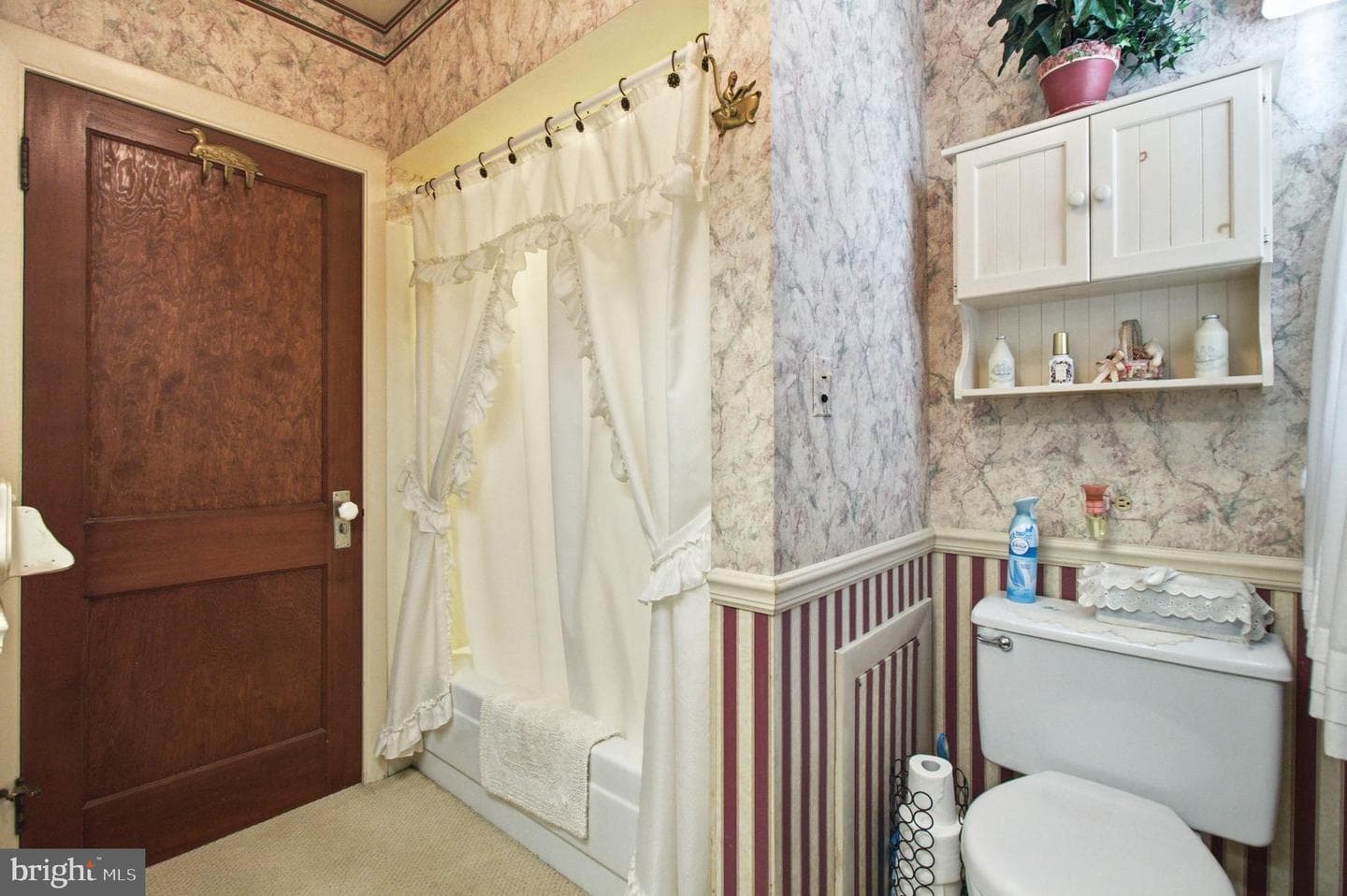 302 Nichols Street photo 28