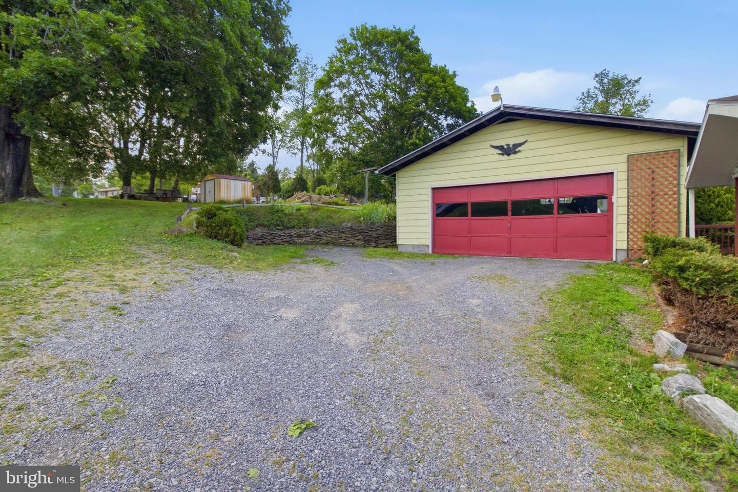 206 Elizabeth Street photo 10