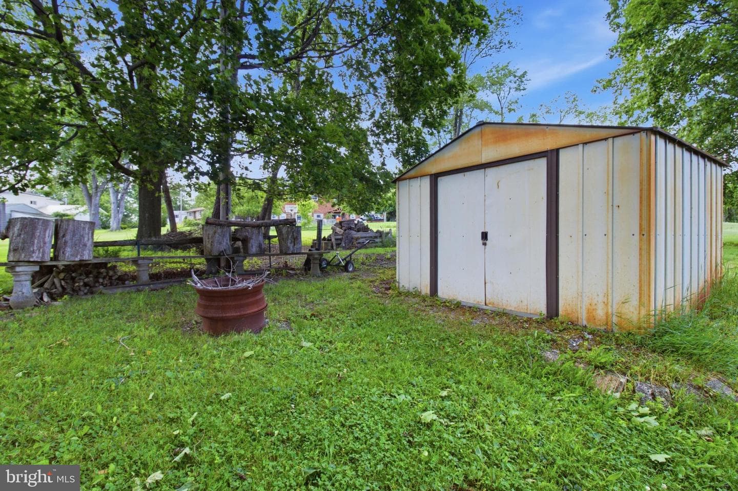 206 Elizabeth Street photo 11