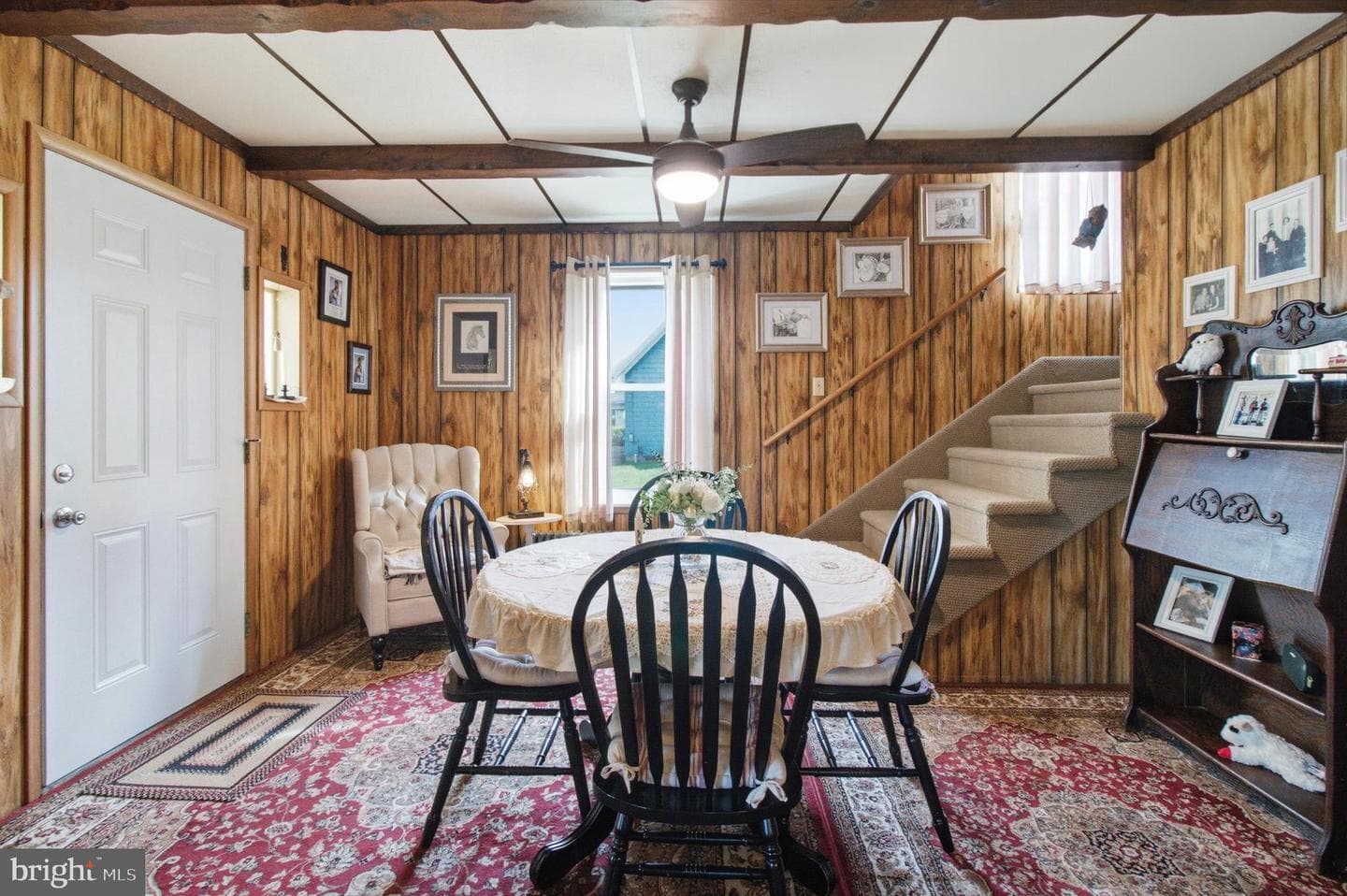206 Elizabeth Street photo 14